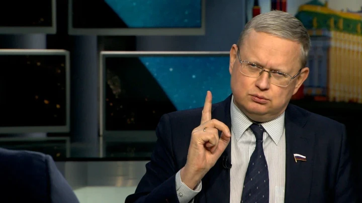 С Минцифры происходит что-то странное. Делягин всё объяснил: Мавр сделал своё дело