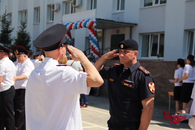 Начальник управления Росгвардии принял участие в торжественном выпуске кадет в Самаре