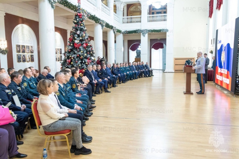 Кировские спасатели отмечают прoфессиональный праздник