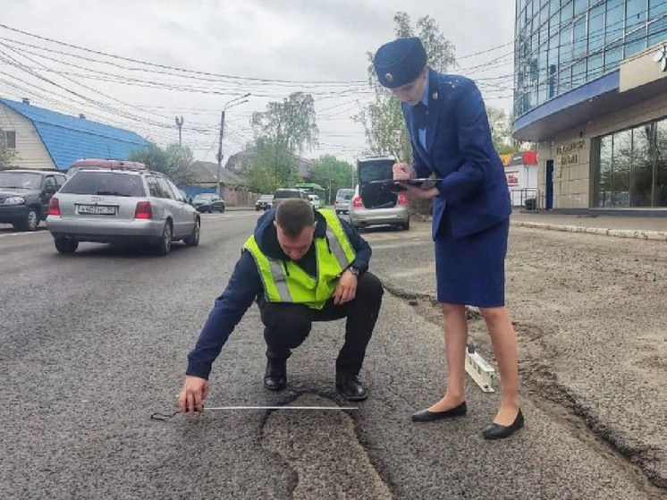 Курская прокуратура констатировала наличие ям на отремонтированных дорогах