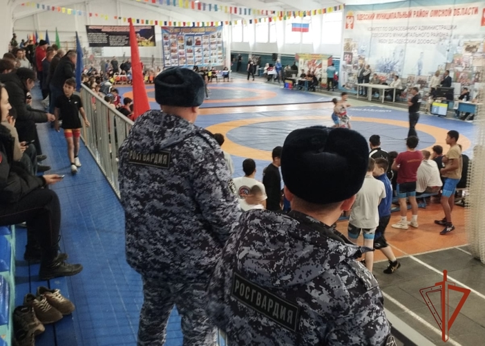 Росгвардейцы обеспечили правопорядок на массовых мероприятиях в Омской области
