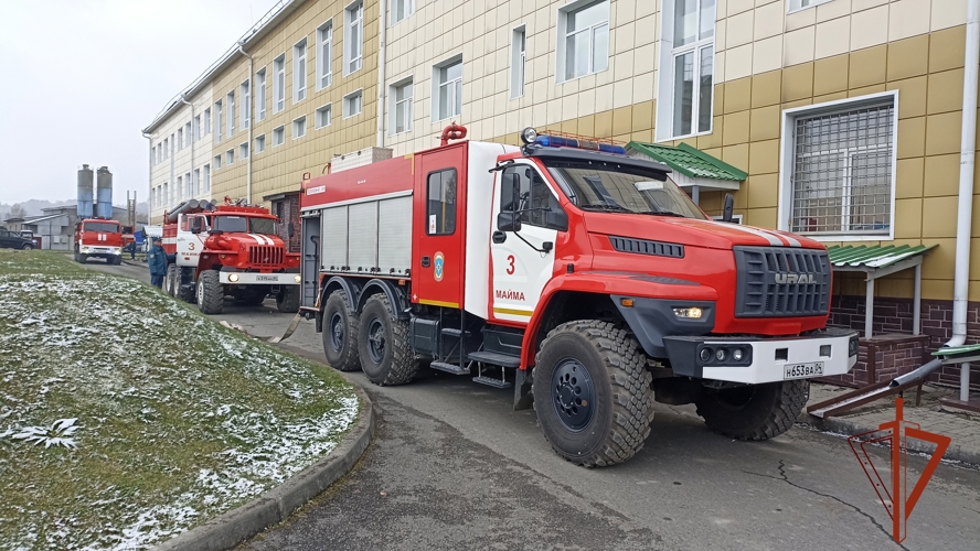 Росгвардия и МЧС провели совместное пожарно-тактическое учение