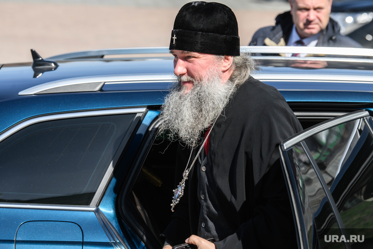 Полномочный представитель президента России в УрФО Артем Жога на встрече с молодежью в Храме на крови. Екатеринбург 