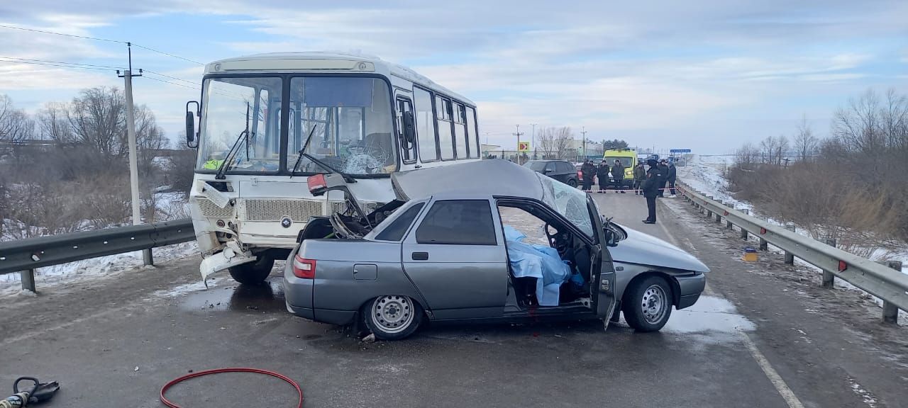 В Татарстане произошло смертельное ДТП с участием автобуса Происшествия Селдон Н