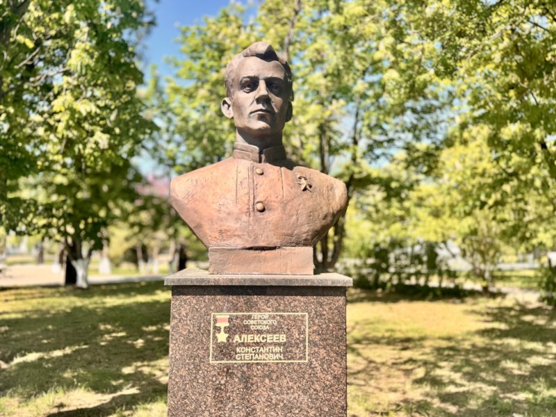 В Каче открылся после реставрации мемориальный комплекс лётчикам-черноморцам