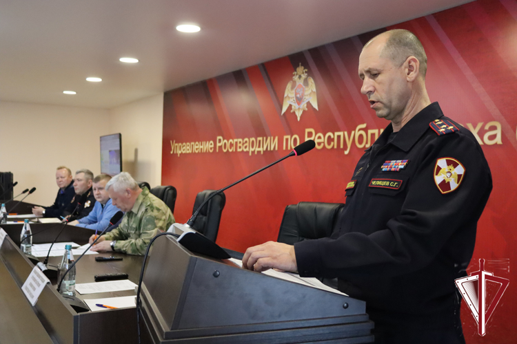 Генерал-лейтенант Виктор Подколзин с рабочим визитом посетил республику Саха (Якутия) 