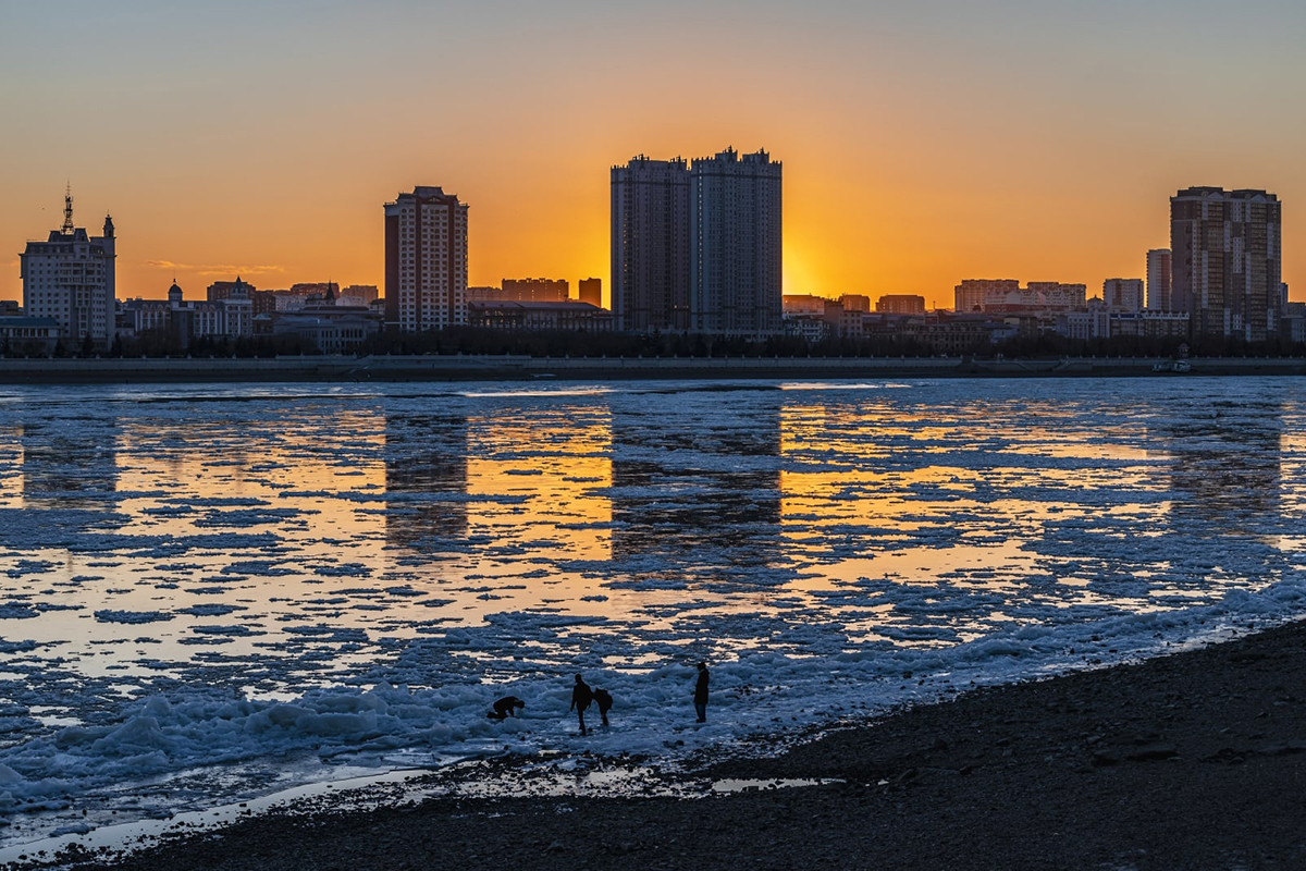 Граница благовещенск хэйхэ. Благовещенск со стороны хэйхэ. Благовещенск как попасть в китай 2024. Благовещенск как попасть в китай 2024. Хэйхэ китай и благовещенск.