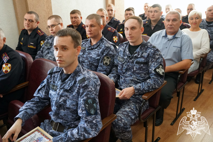 В Ульяновске поздравили сотрудников вневедомственной охраны с профессиональным праздником