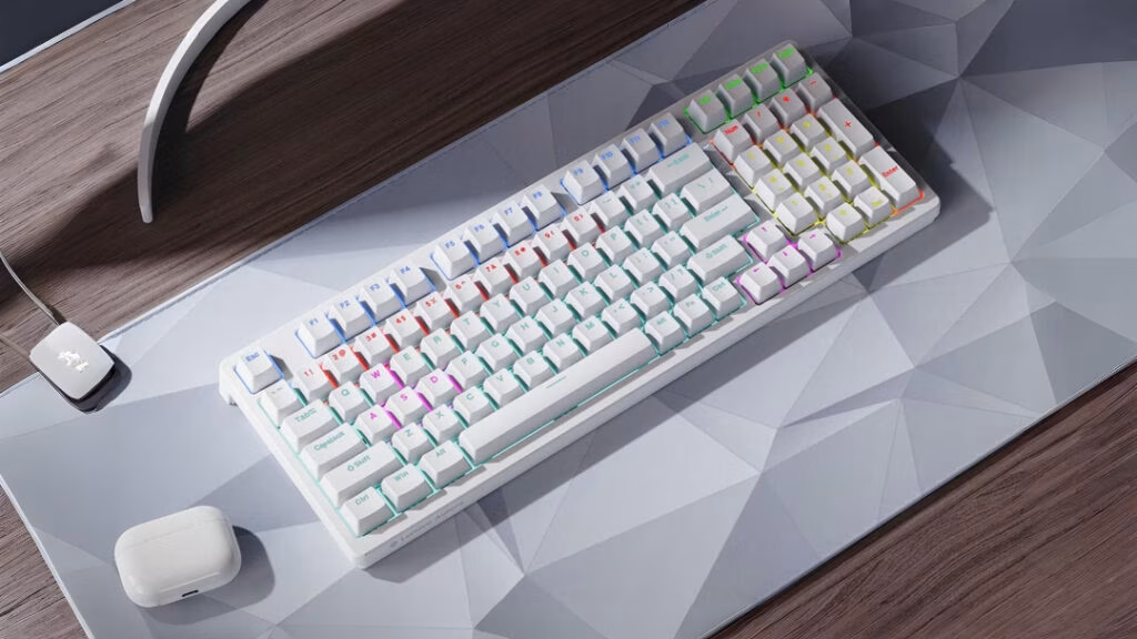 Lenovo представила механическую клавиатуру Aurora GK10