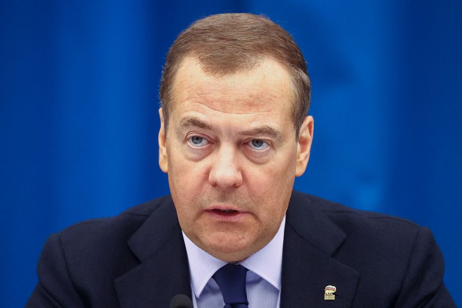 Медведев: неоколониальные практики должны уступить место многополярному миру