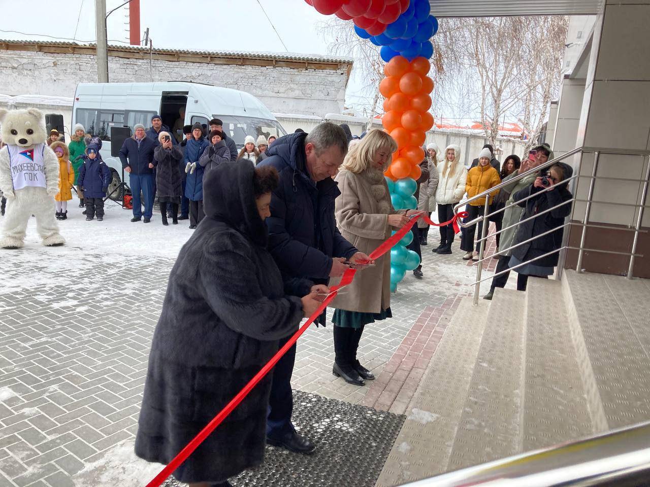 Новости варна челябинская область. Гимназия село Варна открытие. Школы после капремонта фото.