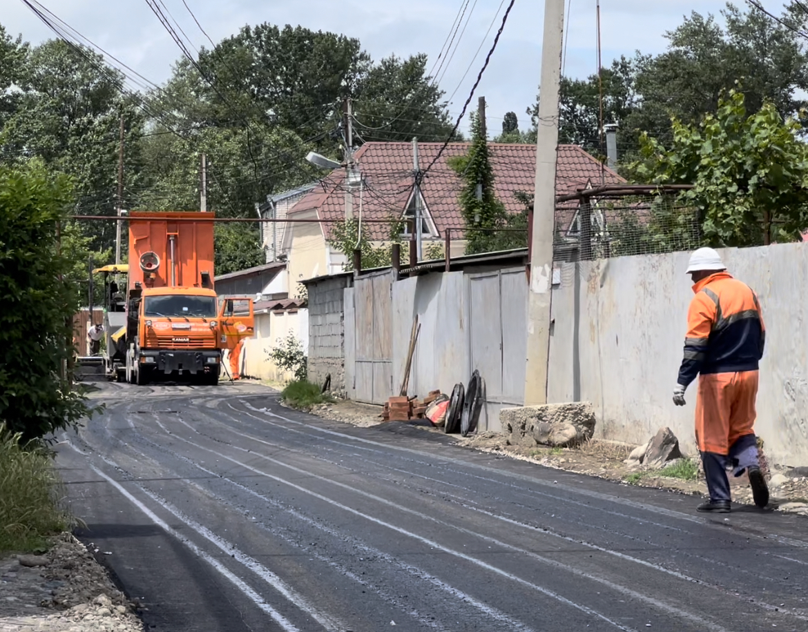 уборка территории. старый аэропорт магадан.
