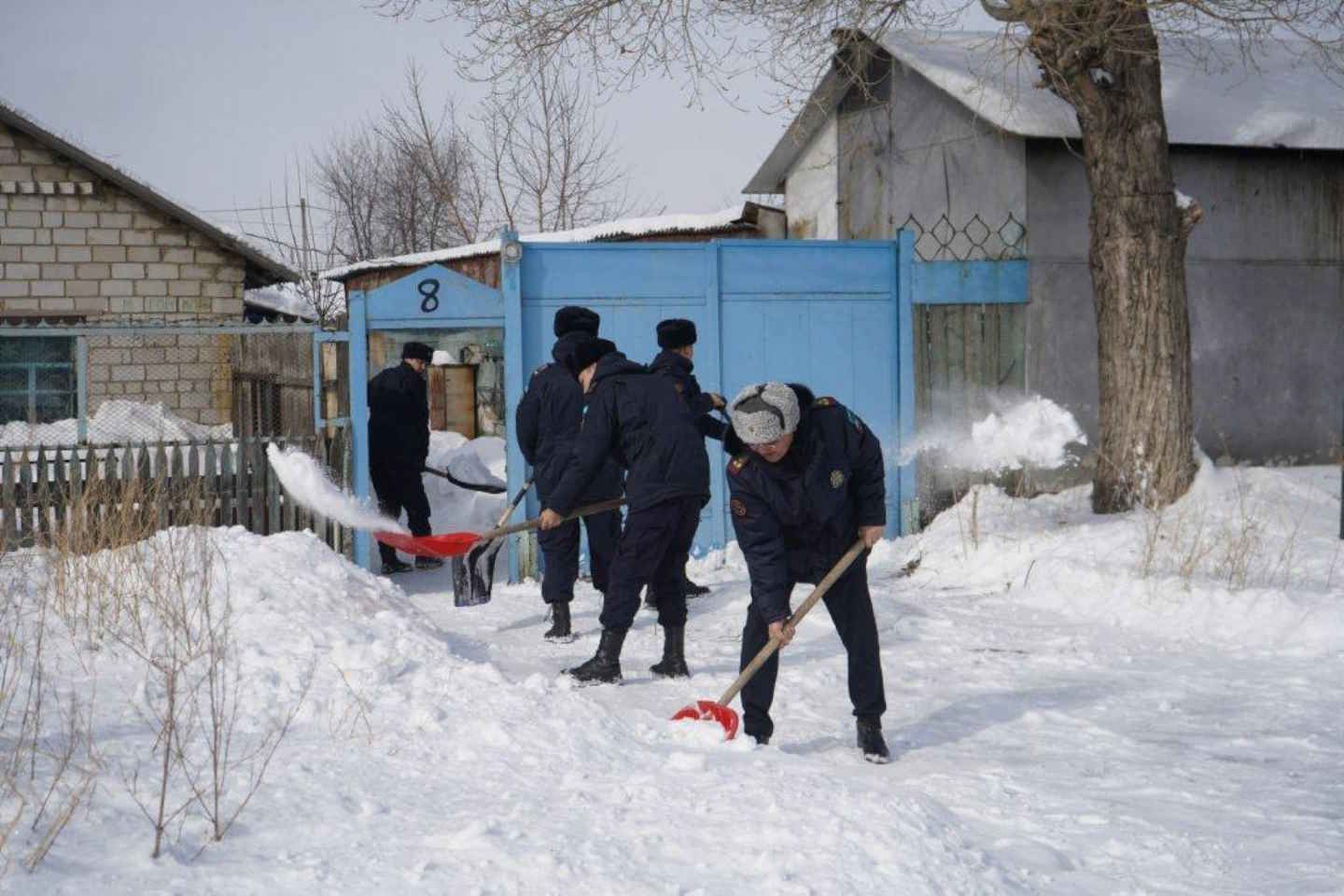 Усть-Каменогорск и ВКО / Глава ДЧС ВКО принял участие в акции доброты