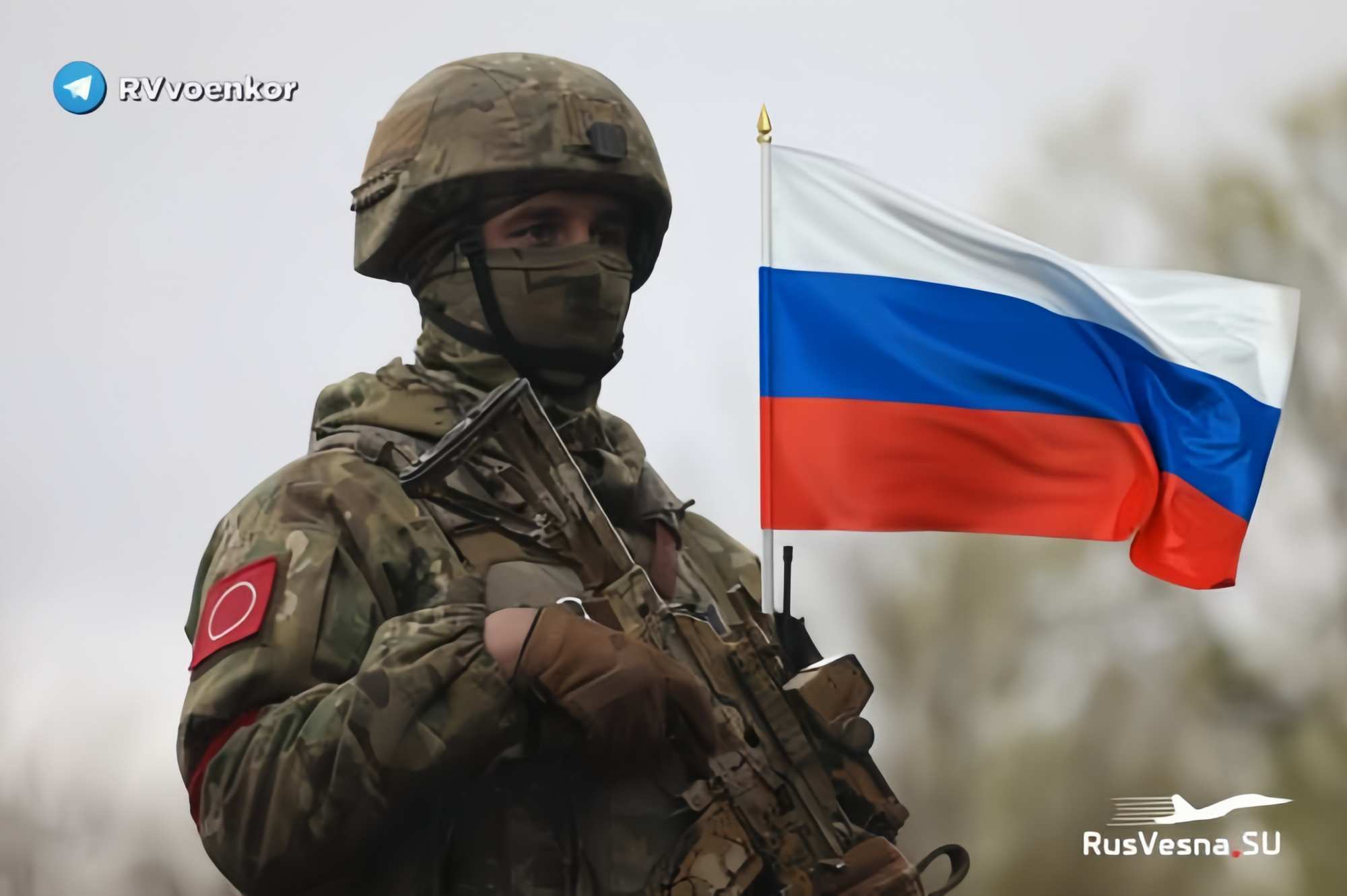 «Отважные» подняли флаги над многоэтажками в Селидово (ФОТО, ВИДЕО)