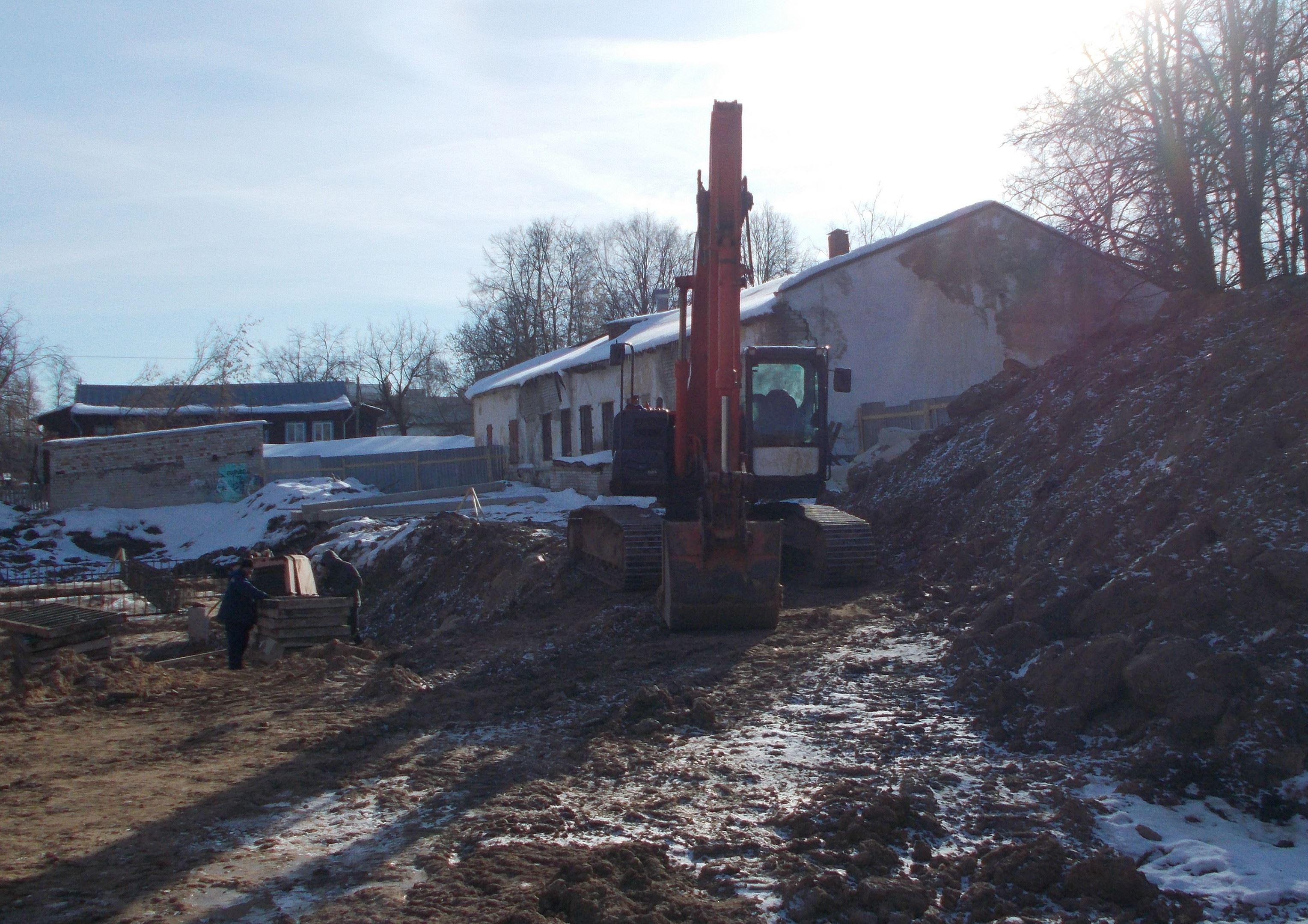 строительные работы кострома. строительные работы кострома. стройка на московской кострома. колокольня богоявленского собора кострома. строитель.