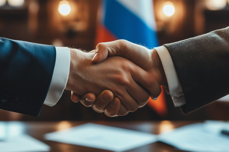 Членов делегаций России, США и Украины встретили на высшем уровне в ОАЭ