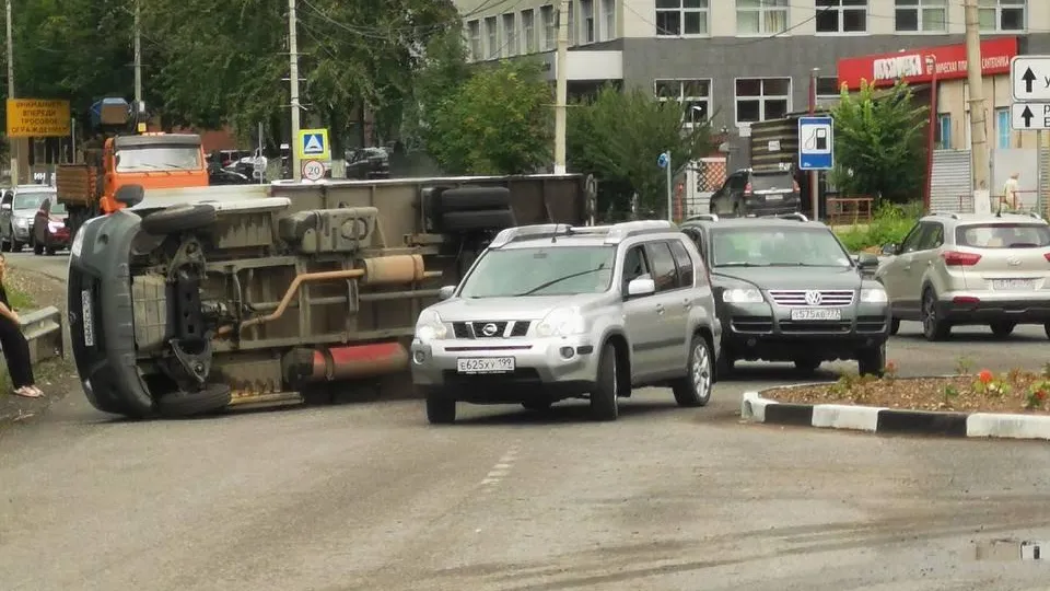 дтп на круговом движении примеры