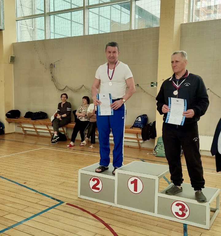 Иркутский ГАУ – призеры спартакиады среди ППС и сотрудников вузов по плаванию фото