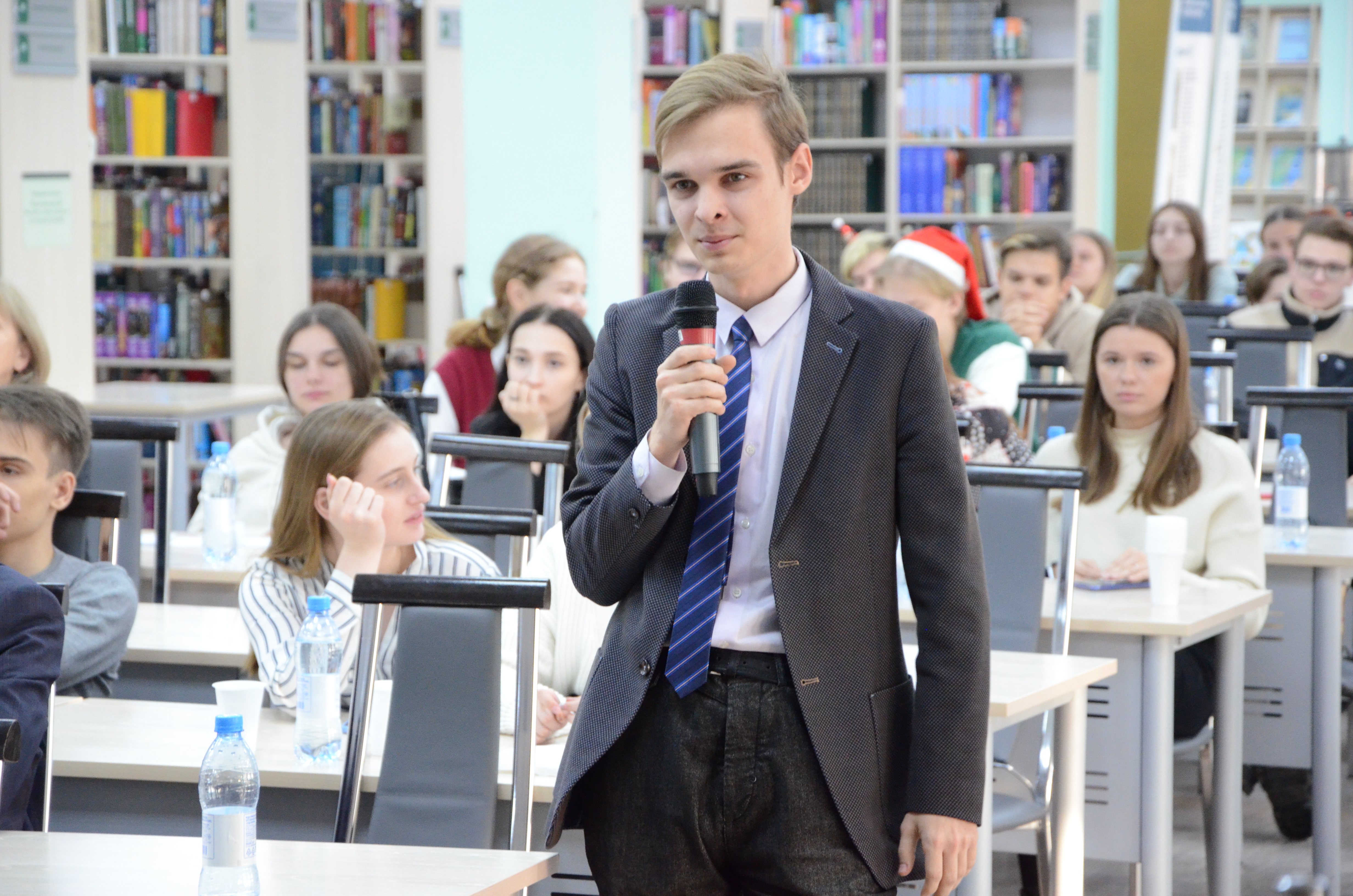 Громов сергей александрович учитель химии. Институт путей сообщения кафедра химии. Директор лицея 93 тюмень. Учитель химии тюмень. Учителя шебекинской сош.