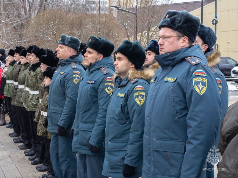 В Зеленограде открыли фотовыставку, посвященную 35-летию МЧС России
