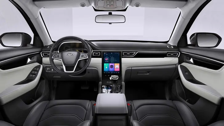 Интерьер JAC J7