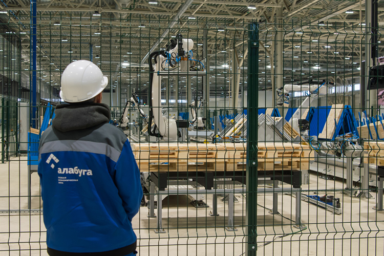 Бурное развитие, которое создано на ОЭЗ последние 2–3 года, происходит под влиянием, по сути, внешних обстоятельств. И завершиться оно может точно так же одномоментно