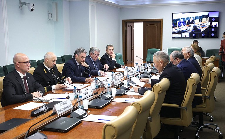 Совещание Комитета Совета Федерации по федеративному устройству, региональной политике, местному самоуправлению и делам Севера совместно с Советом по вопросам развития Дальнего Востока, Арктики и Антарктики при СФ