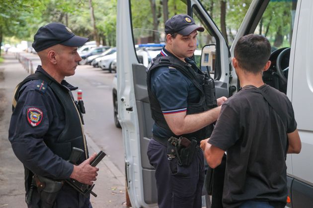 Полицейские выявили 120 нелегалов в ходе рейда в подмосковном Пушкино