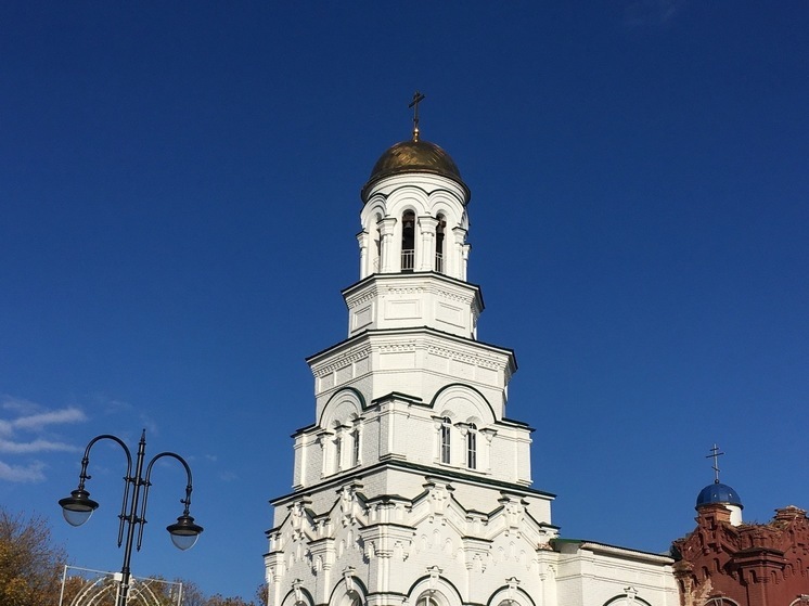 По Саратову до храма Покрова Пресвятой Богородицы понесут мощи святого Георгия Победоносца
