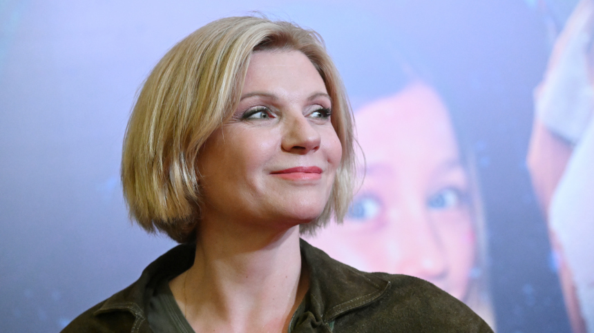 «У нас теперь есть Александра»: Анна Ардова призналась, что стала бабушкой