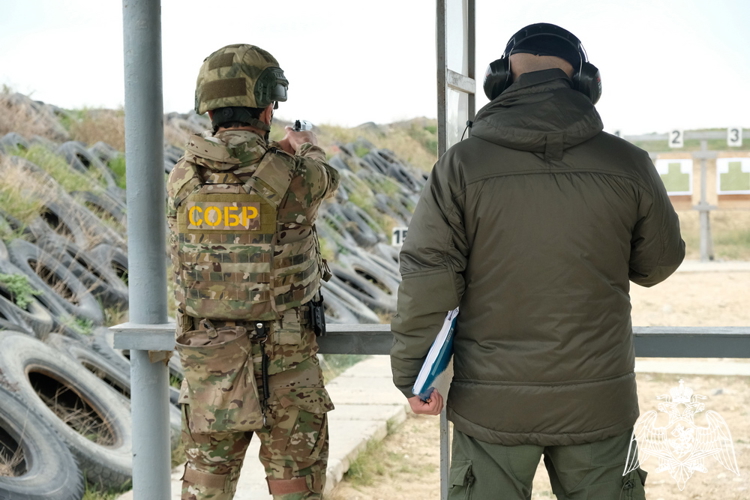 В Дагестане прошли испытания на право ношения знака отличия спецназа Росгвардии