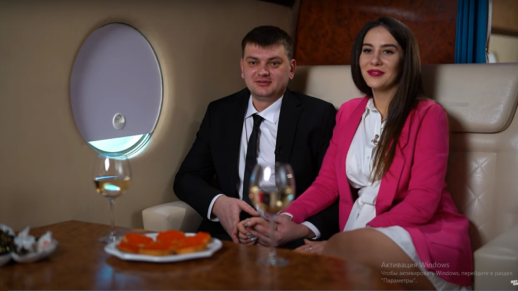 Четыре свадьбы омск. Реалити-шоу "четыре свадьбы" (пятница). Станислав Чирков 4 свадьбы. Участницы шоу четыре свадьбы.