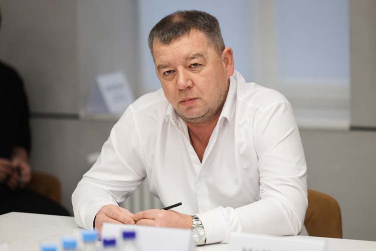 Ильнар Зиннатуллин: «СВО — совершенно другой формат ведения военных действий. Общество к этому не готово и в какой-то степени не владеет должным образом информацией, что из себя представляют такие термины как прокси-война, гибридная война»