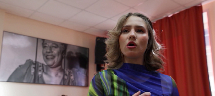 Студентка Свердловского музыкального училища им. Чайковского приняла участие в музыкальном шоу «Ну-ка, все вместе!»