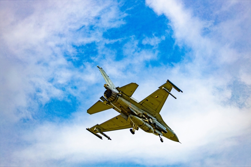 F - 16