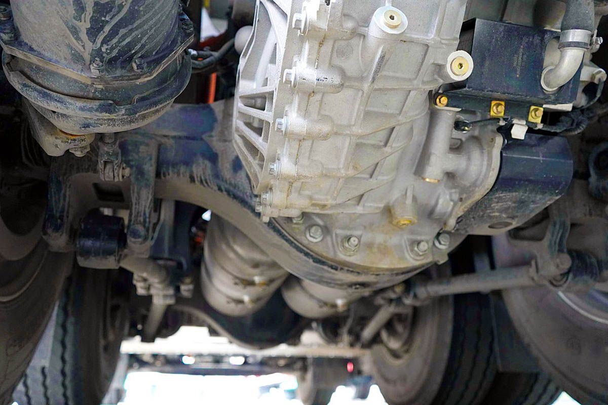 Электрический тягач Shacman H6000E 6x4 нового поколения