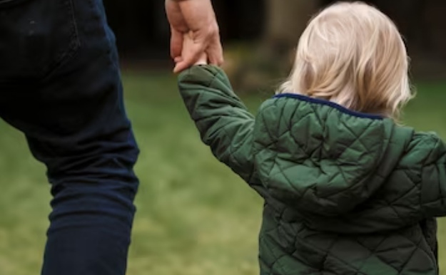 Почти 900 детей пропали в России в 2025 году