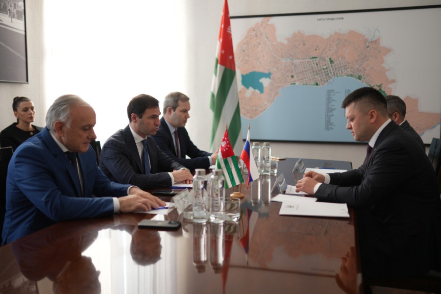 Глава города Сухум Тимур Агрба принял главу администрации ГО Уфа Ратмира Мавлиева