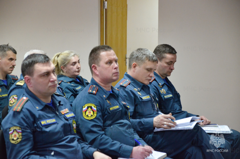 В Твери проведено совещание по подведению итогов деятельности пожарно-спасательных подразделений, территориальных подразделений надзорной деятельности и Центра ГИМС за 2023 год