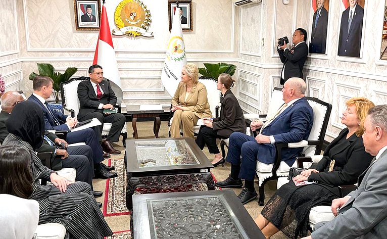 В рамках визита в Республику Индонезия делегация Совета Федерации провела ряд встреч