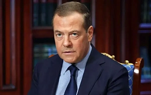 Медведев: Москва примет «любое решение» в ответ на запуск дальнобойных ракет