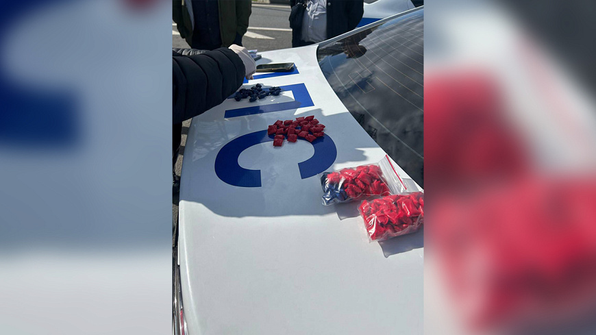 Столичные полицейские изъяли у подозреваемого в наркосбыте мужчины более полукил