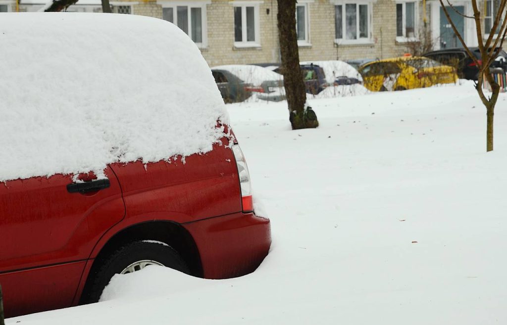 Свыше 50 брошенных автомобилей убрали в Бирюлеве Западном в этом году. Фото: Анна Быкова, &laquo;Вечерняя Москва&raquo;