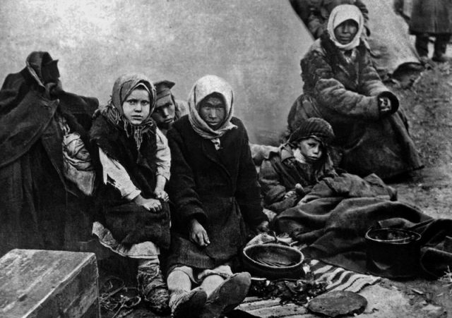 Голодающие беженцы. 1921