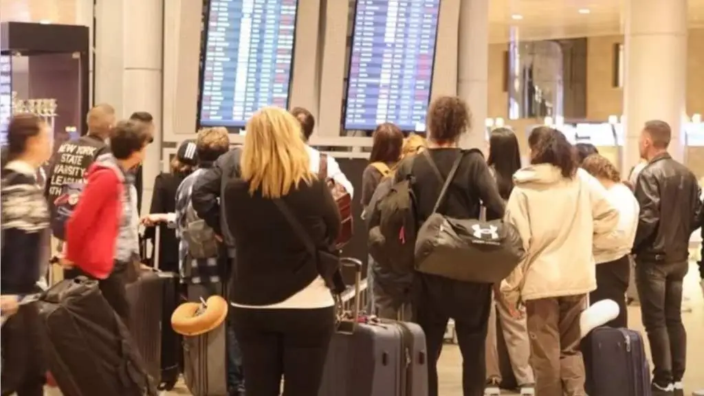 Новые правила въезда в ЕС вызвали хаос и огромные очереди в аэропортах