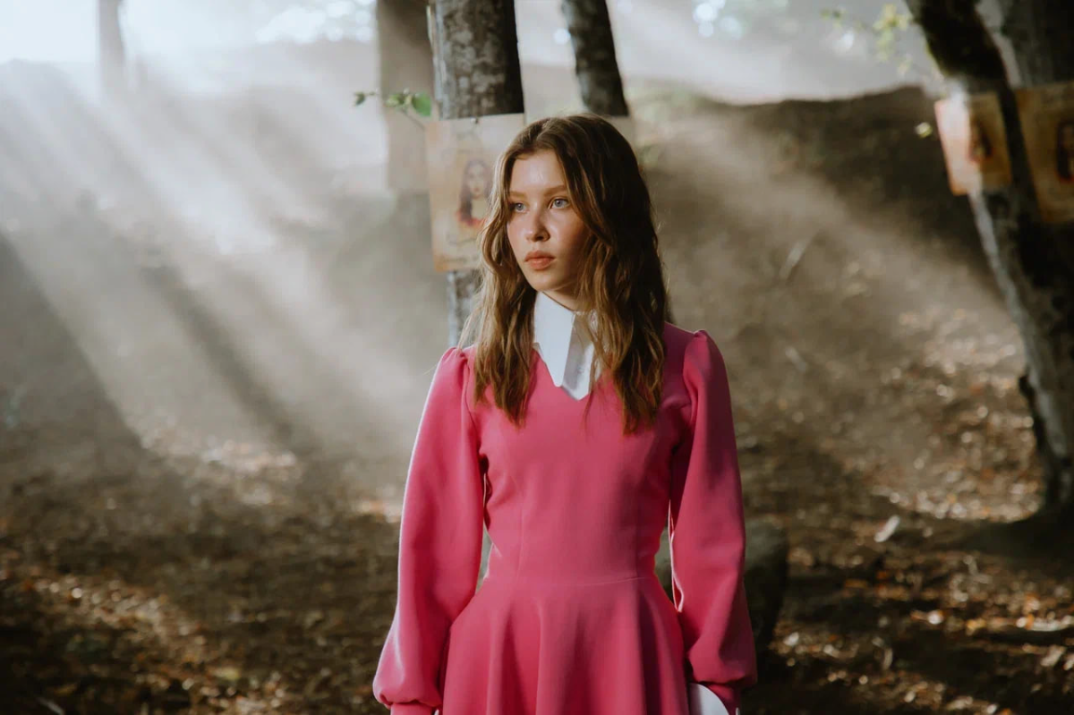 «Мы делали его с любовью». Музыкальный фильм «Алиса в стране чудес» вышел в прокат превью