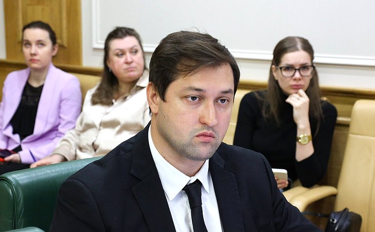 Заседание Комитета Совета Федерации по федеративному устройству, региональной политике, местному самоуправлению и делам Севера
