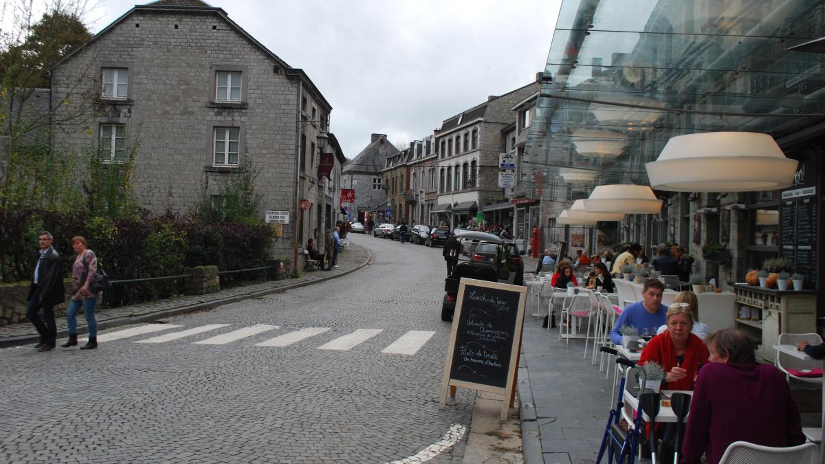 Вид на Дюрбюи