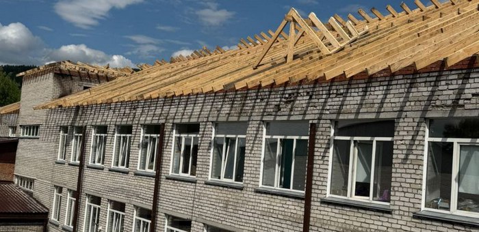 В пострадавшей от пожара гимназии №3 продолжается ремонт