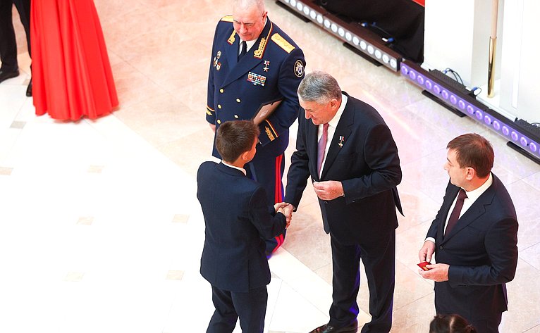 В Совете Федерации состоялась XII церемония награждения детей и подростков, проявивших личное мужество в экстремальных ситуациях